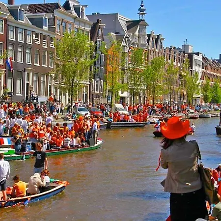 Marcel's Creative Exchange Oda ve Kahvaltı Amsterdam